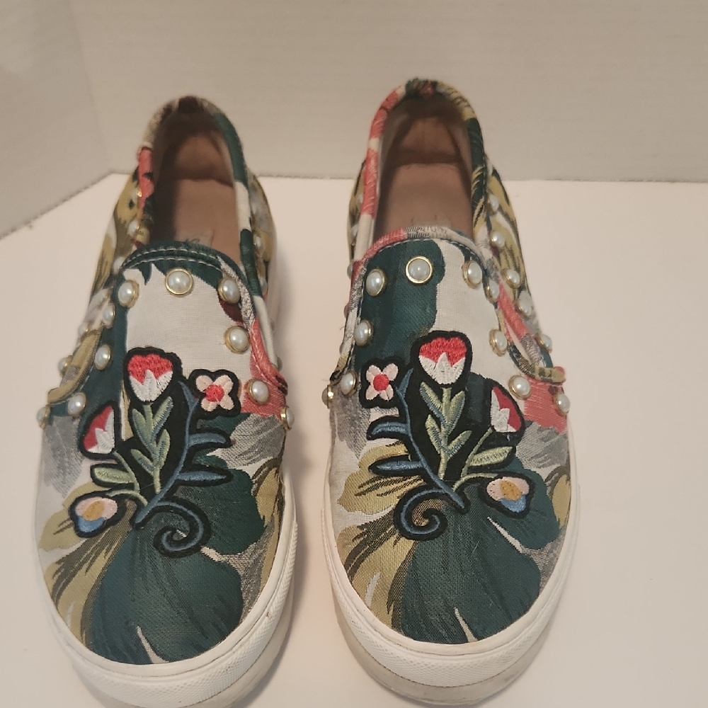 Steve Madden Pearl Embroidery Embellished Women's Slip-On Shoes